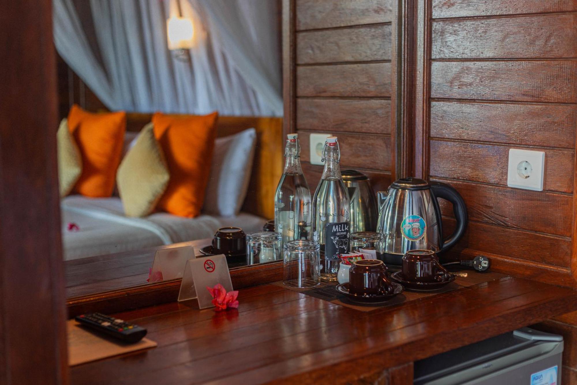 Tatak Bunut Villa Ceningan レンボンガン島 エクステリア 写真